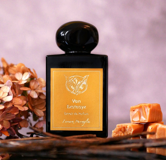 Van Exstasyx by Lorenzo Pazzaglia