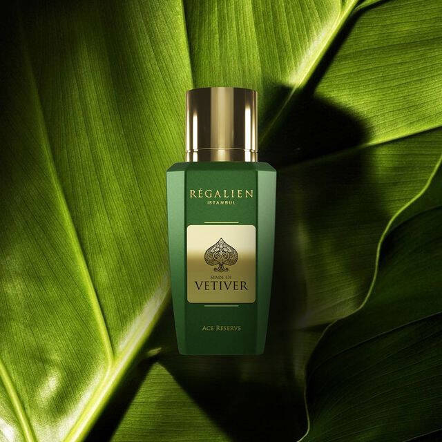 regalien spade of vetiver