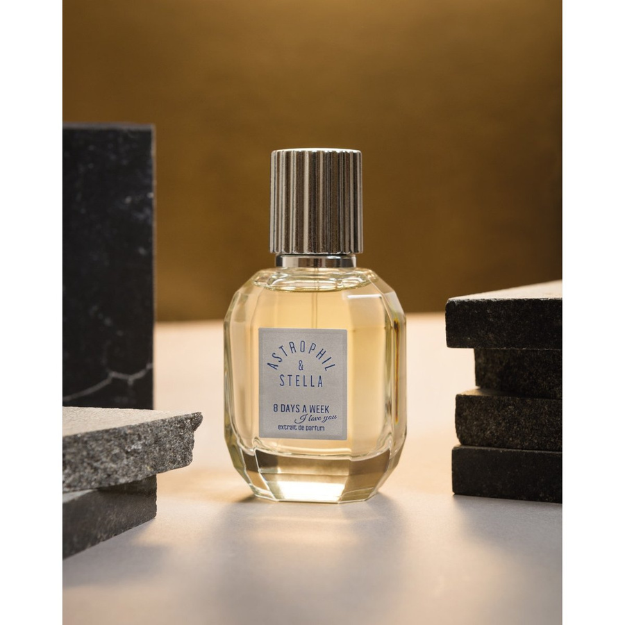 8 Days A Week Extrait